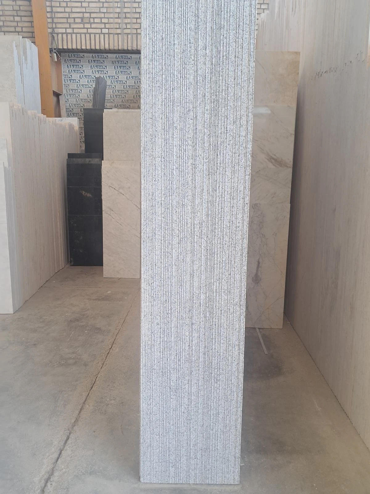گرانیت نطنز اسکراچ